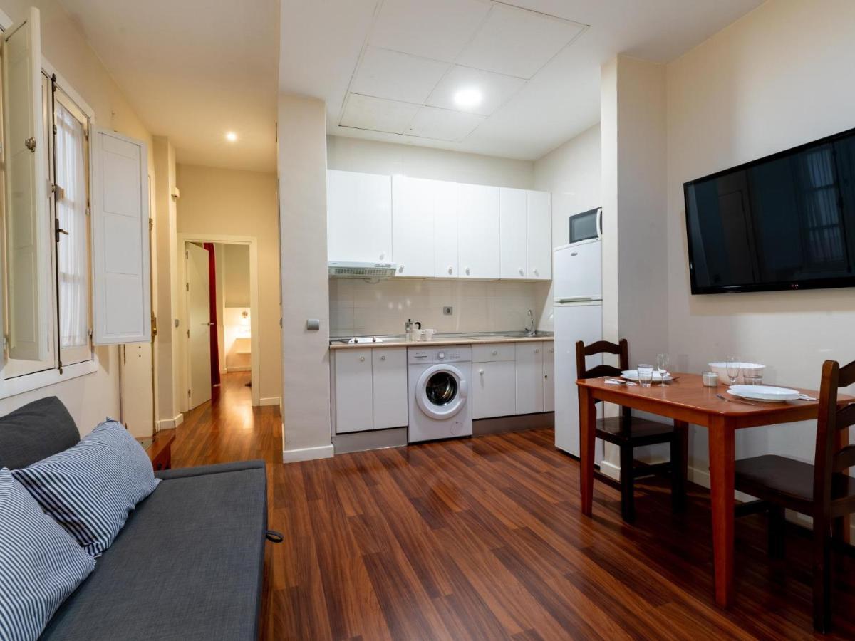 Holi-Rent Lumbreras Apartment เซบีญา ภายนอก รูปภาพ