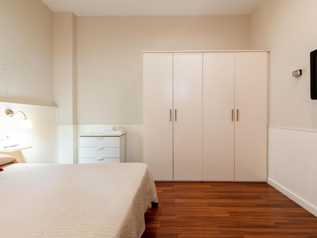 Holi-Rent Lumbreras Apartment เซบีญา ภายนอก รูปภาพ